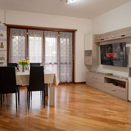 פיומיצ'ינו Suite Leonardo Relax מראה חיצוני תמונה
