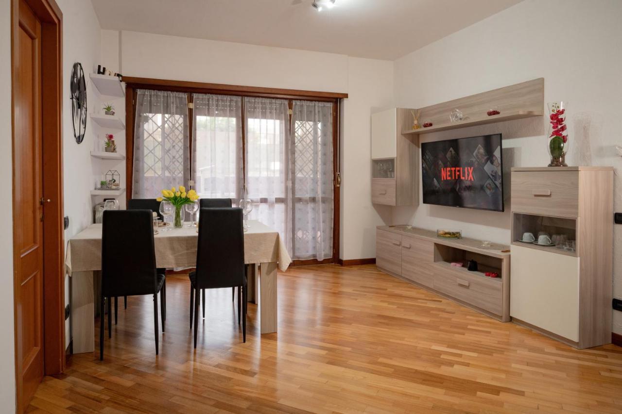 פיומיצ'ינו Suite Leonardo Relax מראה חיצוני תמונה
